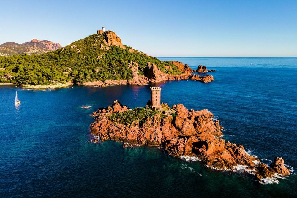 Investir dans le Var en 2026 — Massif de l'Estérel